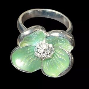 AVON Garden Beauties Flower Ring Green Enamel & Clear Rhinestones Silver tone 8